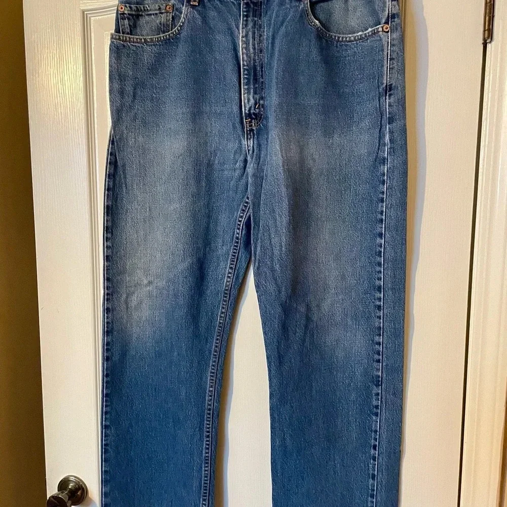 VTG Levis Jeans Mens 38x32 Blue 505 Regular Straight American Made in USA Denim